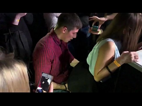 ❤️ Прави секс у руском ноћном клубу. 18-годишња Рускиња у анусу и вагини јебана у ноћном клубу ❤❌ Супер порно код нас ❤