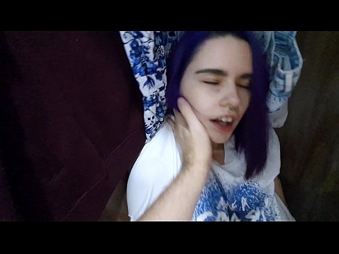 ❤️ Нашао сам своју сестру у орману и помогао јој да сврши ❤❌ Супер порно код нас ❤